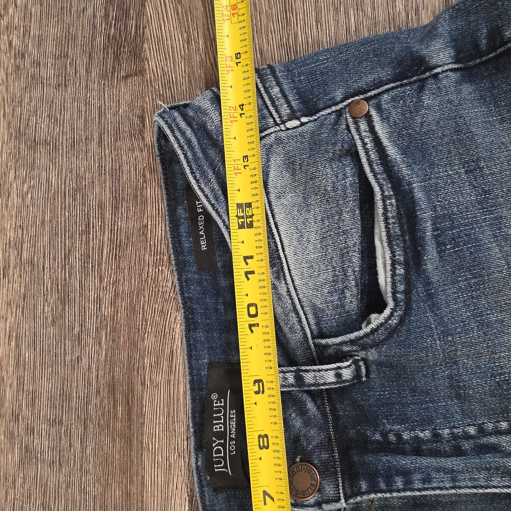 Judy Blue Relaxed Fit Jeans - Picture 5 of 11